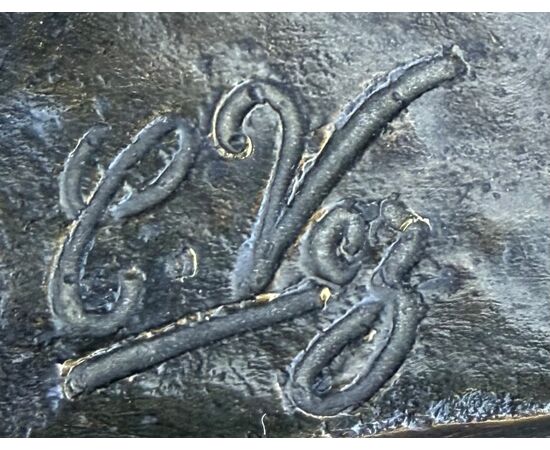 Bronze sculpture depicting a female nude. France.