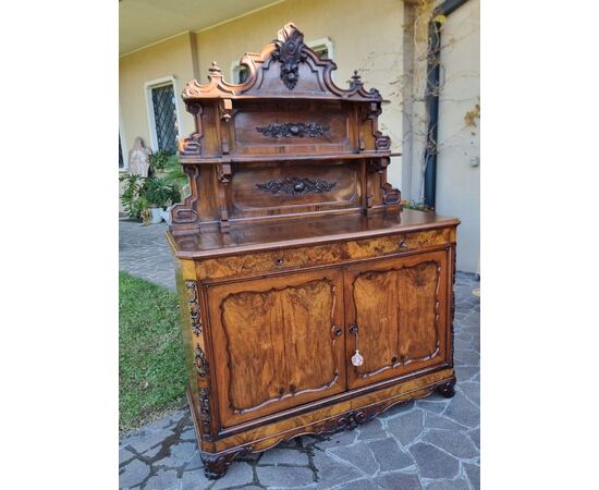 Coppia di credenze bolognesi 1830 Carlo X in radica di noce