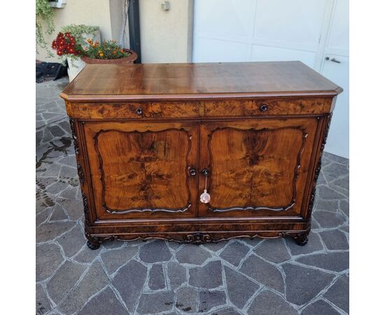 Pair of Bolognese sideboards, 1830, Charles X style in walnut briar