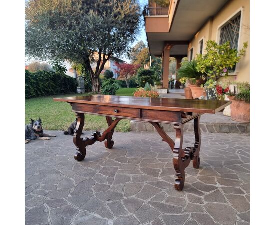 Large Tuscan Refectory Table from the 1800s in Walnut