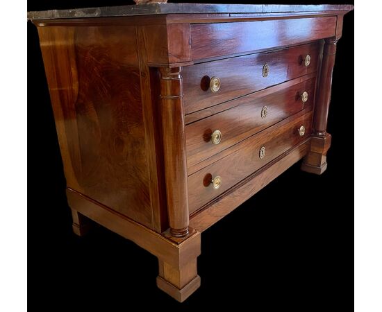 Como con colonne impero