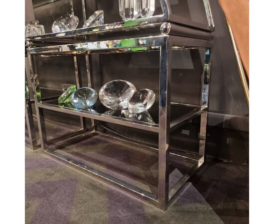 Elegant Vintage Chrome Steel Etagere: Style and Functionality
