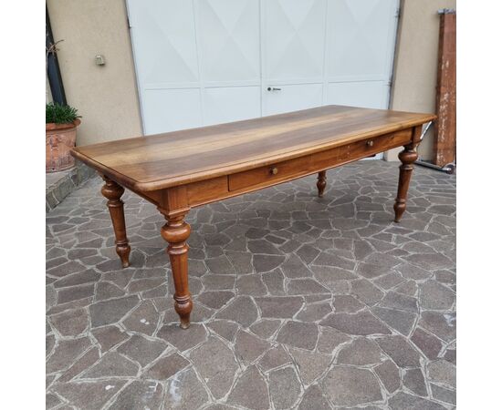 1800s Walnut Table with Lid in Two Planks