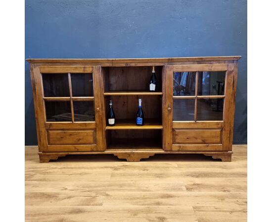 Intrigante Credenza dispensa in noce  dell’800