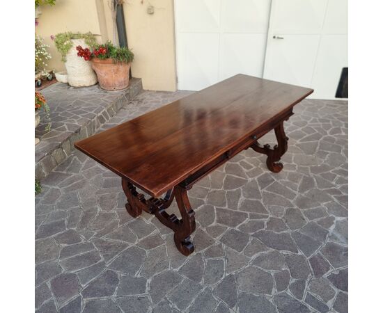 Large Tuscan Refectory Table from the 1800s in Walnut