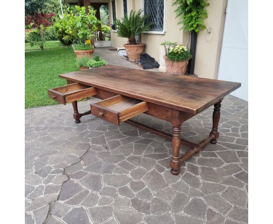 Large Tuscan Walnut Fratino Table from the 1700s