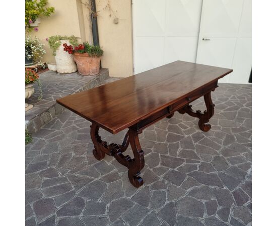 Large Tuscan Refectory Table from the 1800s in Walnut