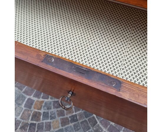 Cherry wood chest of drawers from the 1800s