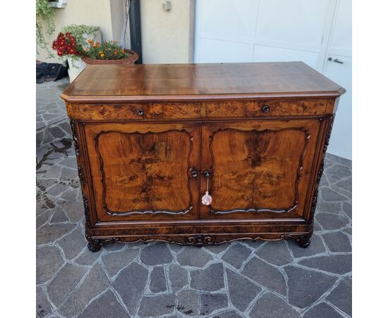 Pair of Bolognese sideboards, 1830, Charles X style in walnut briar