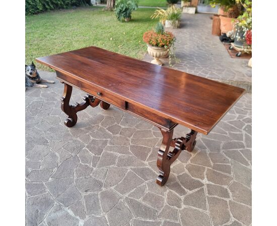 Large Tuscan Refectory Table from the 1800s in Walnut