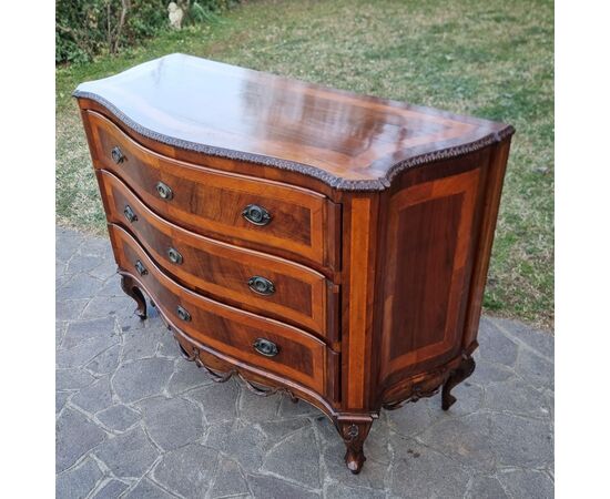 19th-century Venetian Walnut Chest of Drawers with Palm Inlays