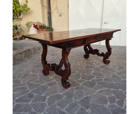 Large Tuscan Refectory Table from the 1800s in Walnut