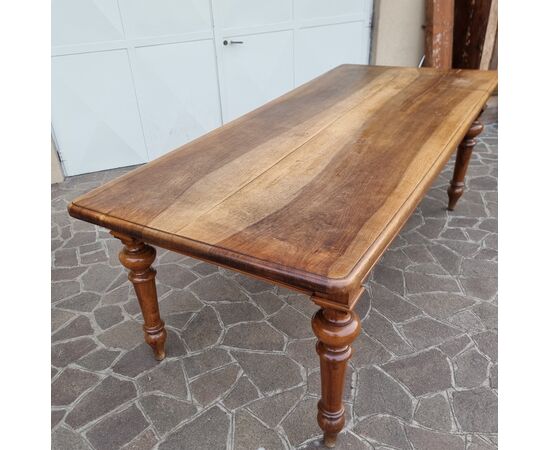 1800s Walnut Table with Lid in Two Planks