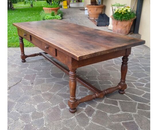 Large Tuscan Walnut Fratino Table from the 1700s