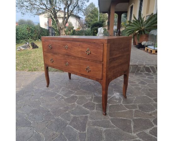 "700s Vicenza Directory walnut chest of drawers