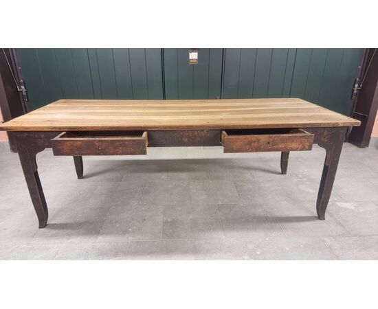 GRANDE TAVOLO IN NOCE DEL XIX SECOLO PER CANTINETTA