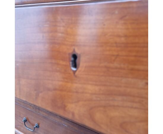 Cherry wood chest of drawers from the 1800s