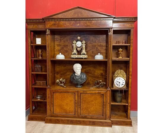 Libreria stile neoclassico