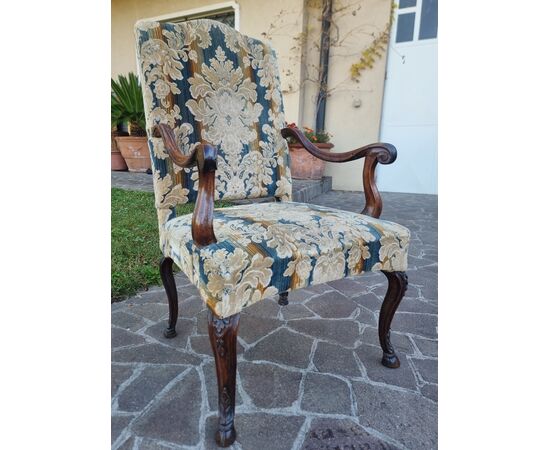 Poltrona in noce del 700 Venezia
