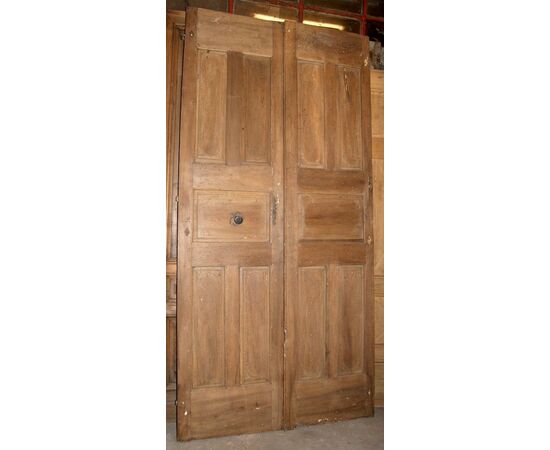 pti526 walnut door, rough, mis. h 247 cm x 120 cm width.