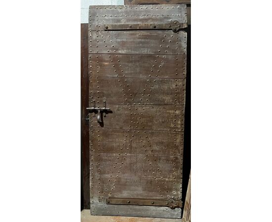 PTCR517 - Studded entrance door, 18th century, dimensions cm W 99 x H 219