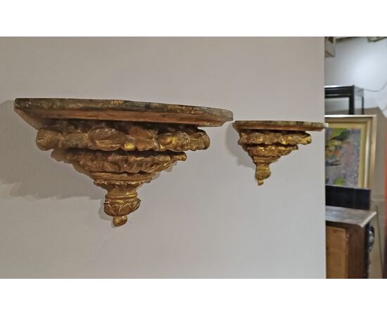 COPPIA DI MENSOLE NEOCLASSICHE FINE XVIII SECOLO