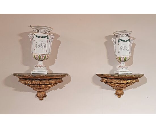 COPPIA DI MENSOLE NEOCLASSICHE FINE XVIII SECOLO