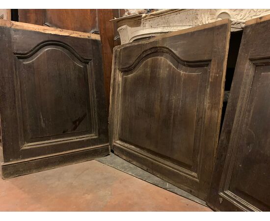 DARB218 - Boiserie scolpita, in legno di rovere, misura m lineari 13 x H cm 90