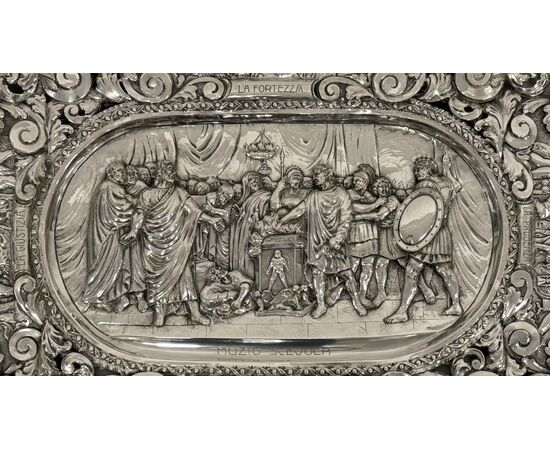 Large parade plate, Milan, 20th century, embossed silver