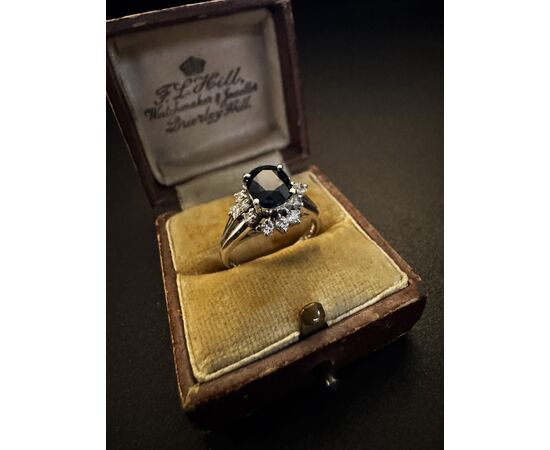 Platinum Ring with Sapphire and Diamonds