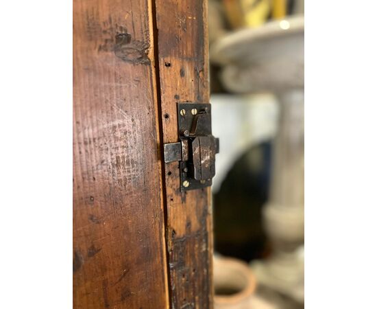 Stipo in legno dipinto