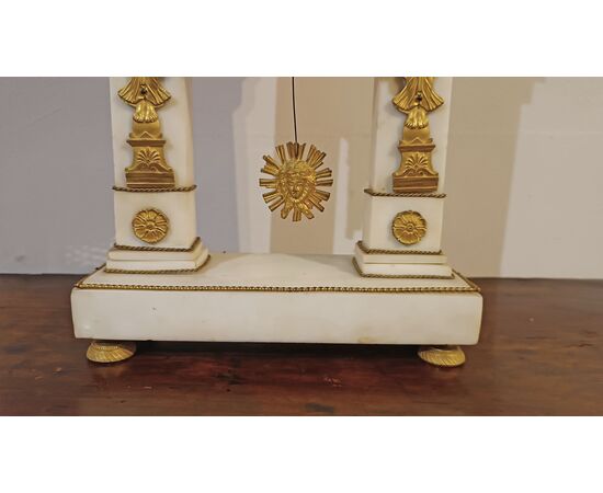 OROLOGIO A TEMPIETTO NEOCLASSICO FINE XVIII SECOLO