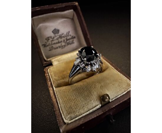 Platinum Ring with Sapphire and Diamonds