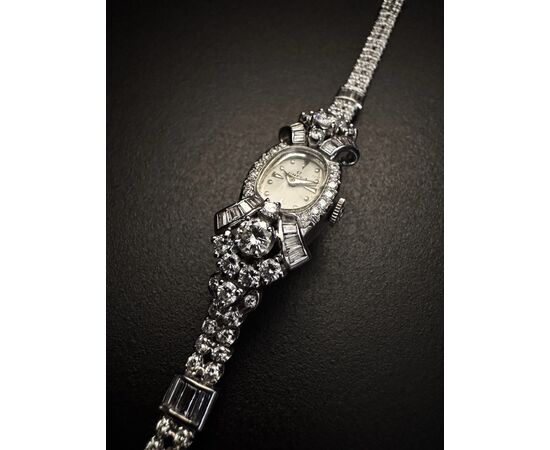 Orologio  in  platino   " Art  -  Dèco "   OMEGA  con  Diamanti