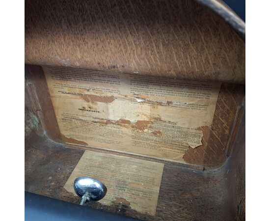 American Hammond crescent typewriter, circa 1905.