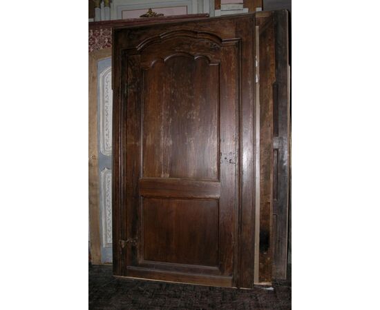 pti540 walnut door frame, vintage &#39;700, mis. h max 245 cm x 137