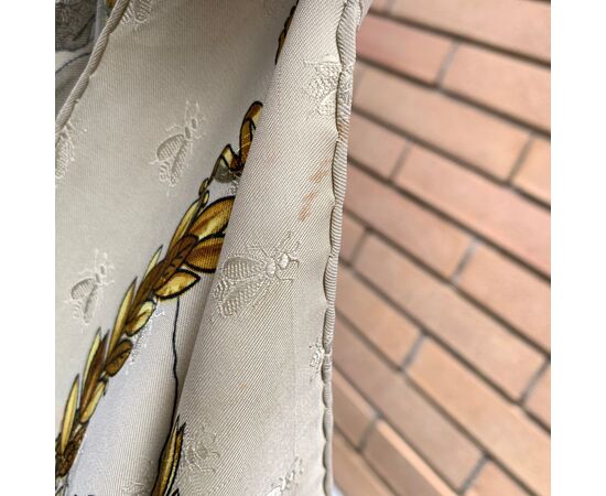 HERMES Foulard Vintage in Seta Col. Beige Carre 90