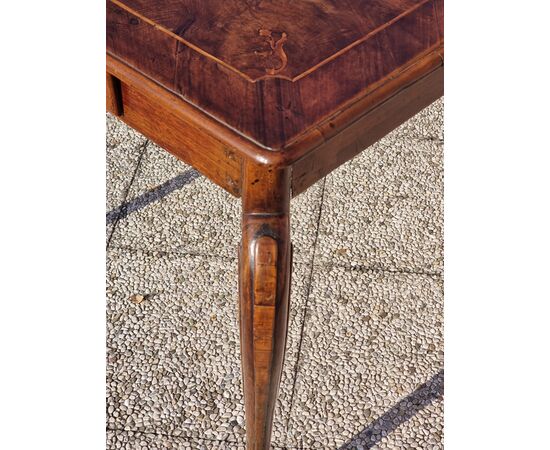 Inlaid walnut table, Veneto or Emilia area, 18th century