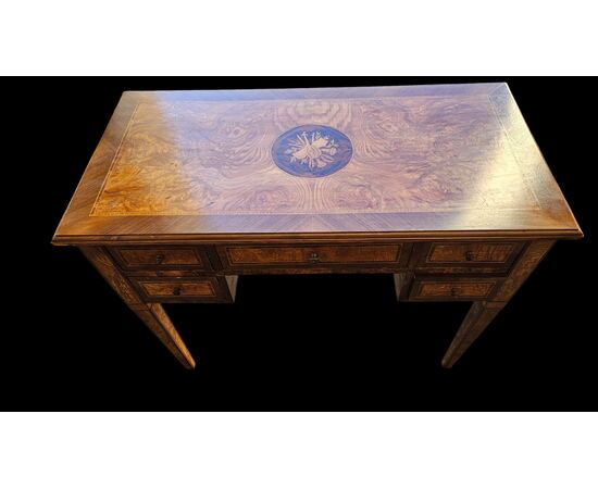 Scrivania direttorio