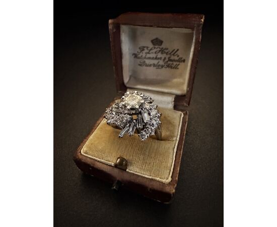 Anello  con  Diamanti  3 ct.