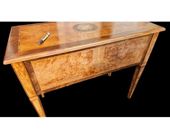 Scrivania direttorio