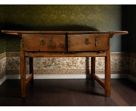 Tavolo spagnolo XVIII secolo