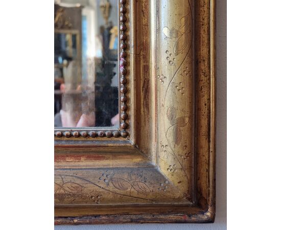 Louis Philippe mirror in gilded pastille with gold leaf, mid-19th century