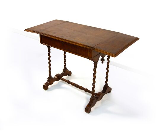 Small mahogany flap desk, 19th century