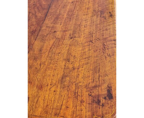 Piedmontese small table / desk in solid walnut, 18th century