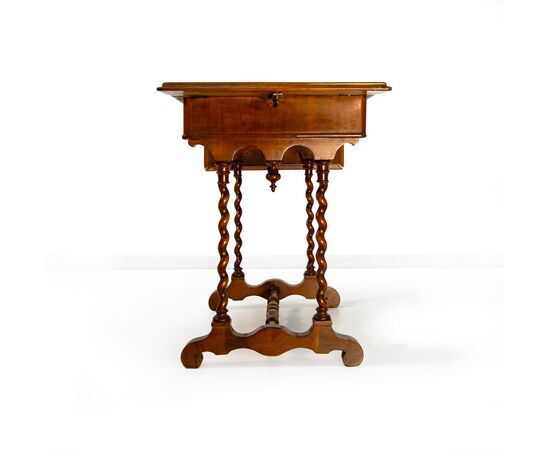 Small mahogany flap desk, 19th century