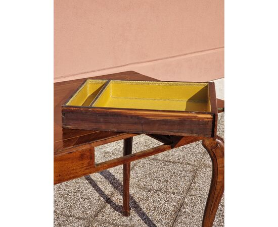 Inlaid walnut table, Veneto or Emilia area, 18th century