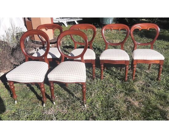 Gruppo di sei sedie in mogano 2 + 4