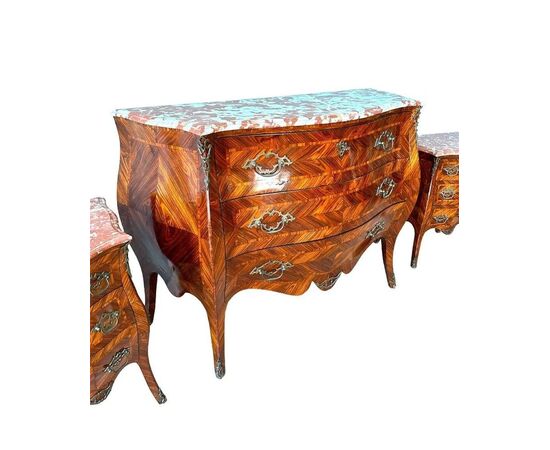 
Cassettone e Comodini in Legno di Ebano del XIX Secolo