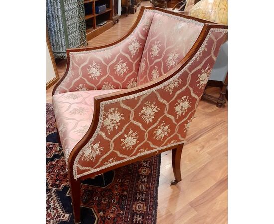 Elegante poltroncina inglese